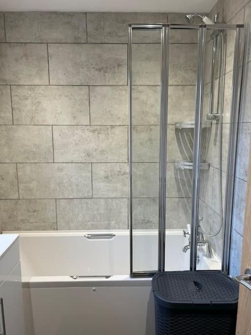 Fresh, Fully Equipped Modern House Can Sleep 5 Kiveton Park Екстериор снимка