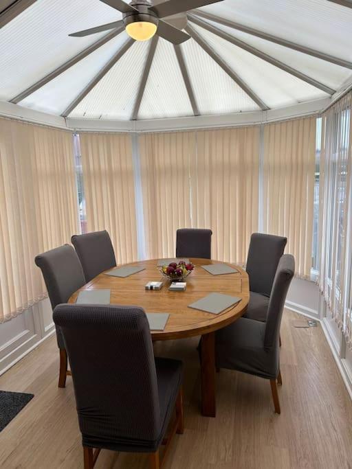 Fresh, Fully Equipped Modern House Can Sleep 5 Kiveton Park Екстериор снимка