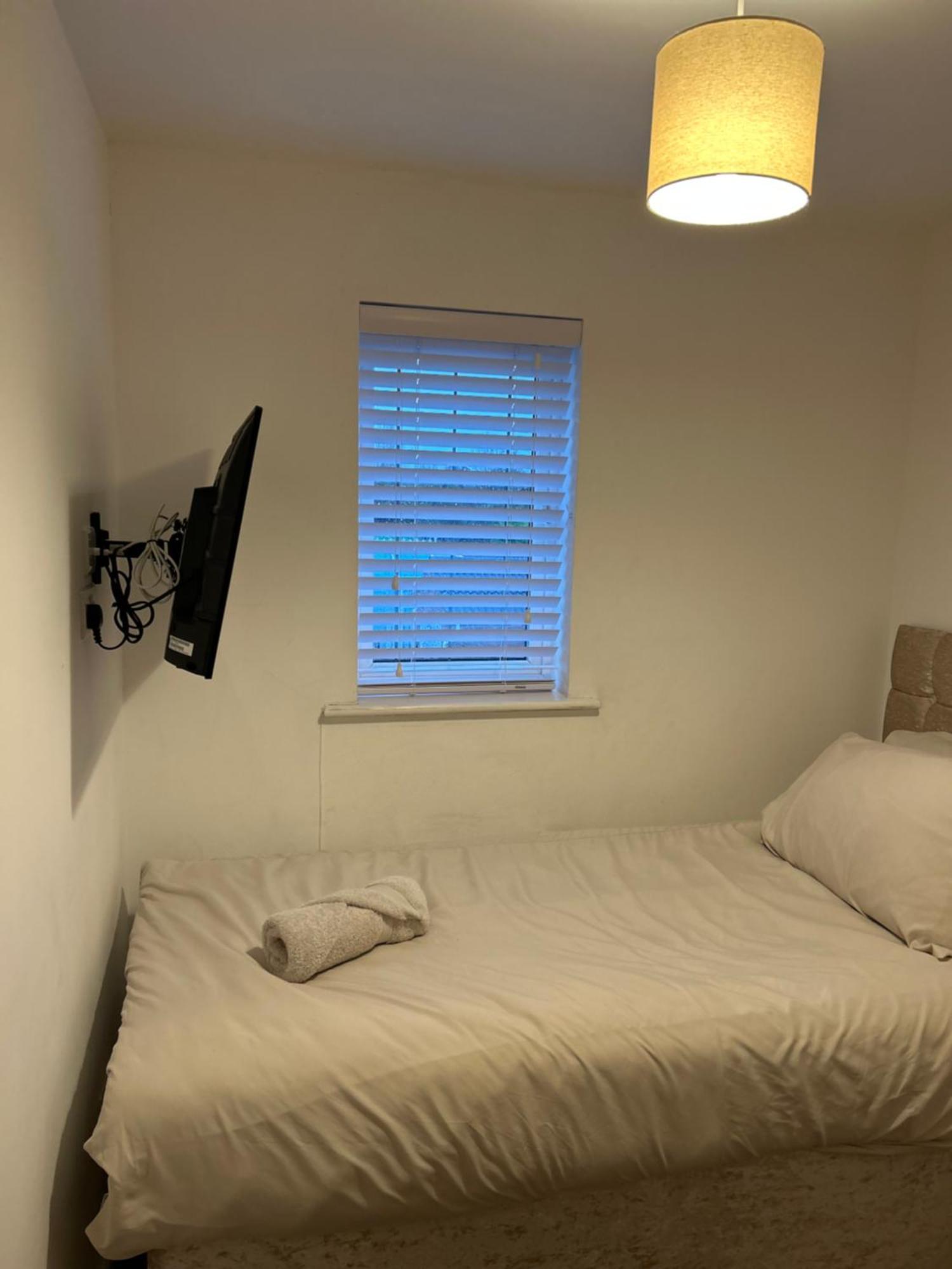 Fresh, Fully Equipped Modern House Can Sleep 5 Kiveton Park Екстериор снимка